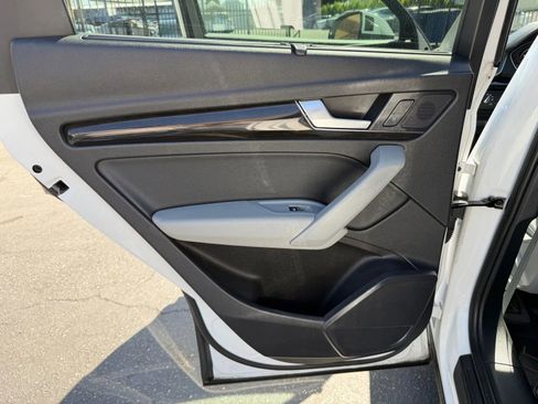 Used 2018 Audi Q5 2.0T Premium Plus w/ Premium Plus Package image 37