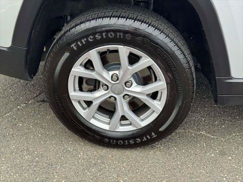 Used 2021 Jeep Grand Cherokee L Limited AWD/4WD image 10