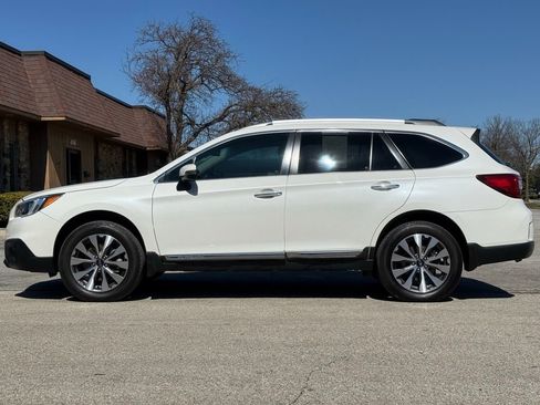 Used 2017 Subaru Outback 3.6R Touring w/ Popular Package #5A image 2