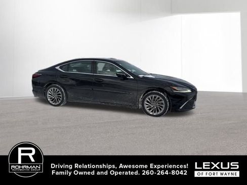Used 2019 Lexus ES 350 Ultra Luxury image 10