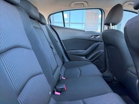 Used 2015 MAZDA MAZDA3 i Touring image 14