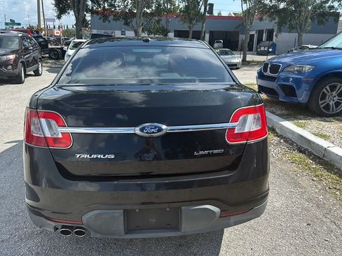 Used 2010 Ford Taurus Limited FWD image 4