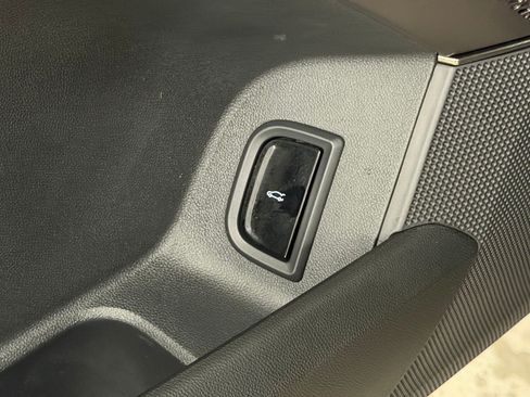 Certified 2024 Cadillac Lyriq Tech RWD image 18