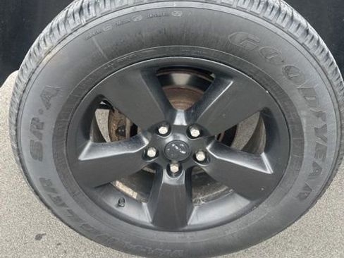 Used 2019 RAM 1500 Express w/ Express Value Package image 34