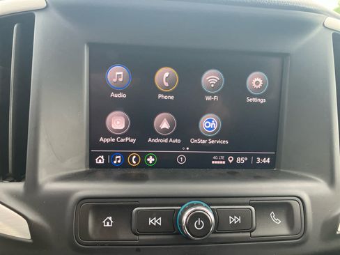 Used 2024 GMC Terrain SLE FWD image 22