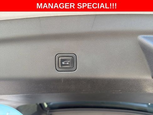Used 2023 Chevrolet Tahoe Z71 AWD/4WD image 15