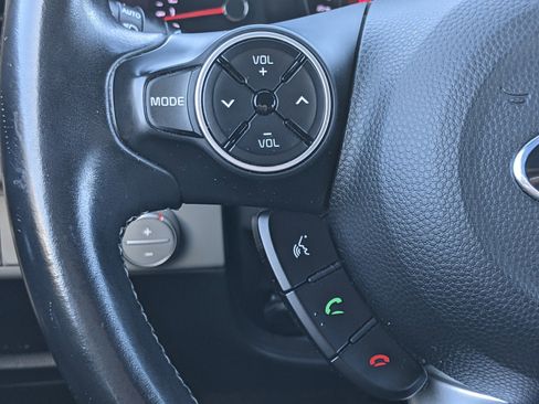 Certified 2017 Kia Soul + w/ Audio Package image 19