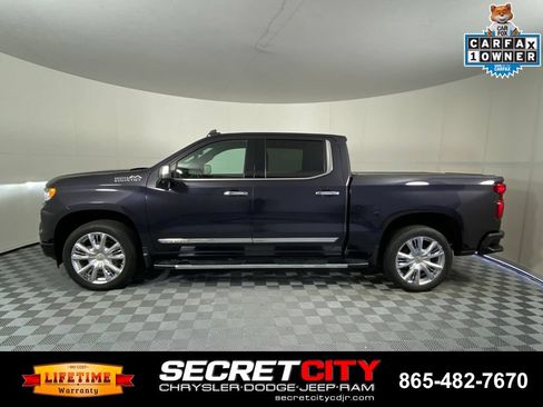 Used 2024 Chevrolet Silverado 1500 High Country w/ High Country Premium Package AWD/4WD image 4