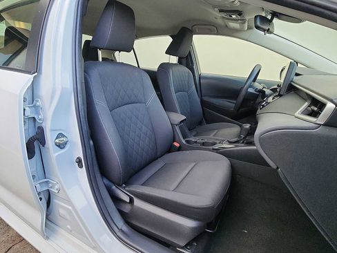 Used 2023 Toyota Corolla LE image 25
