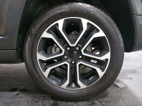 Used 2024 Jeep Compass Limited image 32