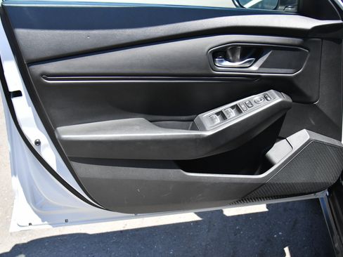 Used 2023 Honda Accord EX image 13