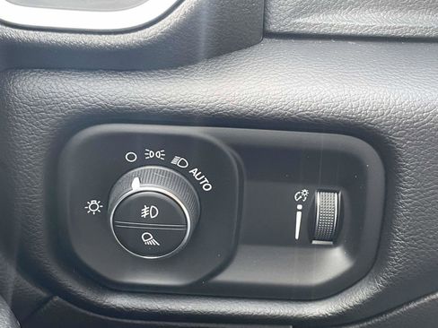 Used 2024 RAM 2500 Big Horn w/ Bed Utility Group image 25