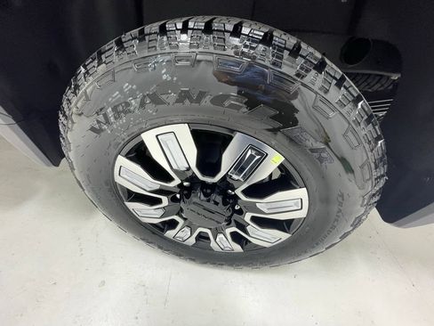 New 2026 GMC Sierra 2500 Denali AWD/4WD image 10