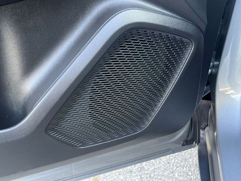 Used 2024 Chevrolet Equinox EV RS image 23