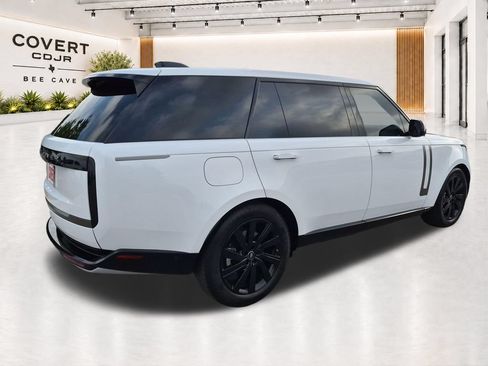Used 2024 Land Rover Range Rover Long Wheelbase SE AWD/4WD image 11