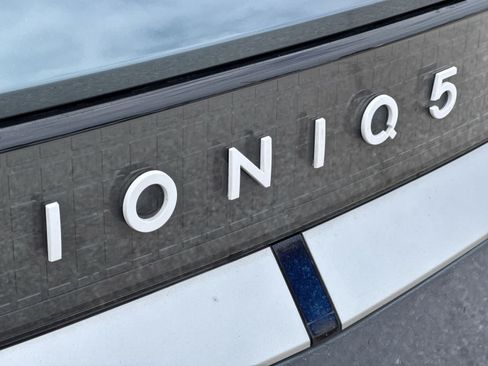 Used 2023 Hyundai Ioniq 5 SEL RWD image 19