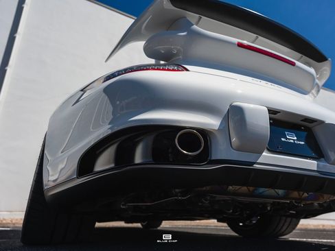 Used 2011 Porsche 911 GT2 RS RWD image 35