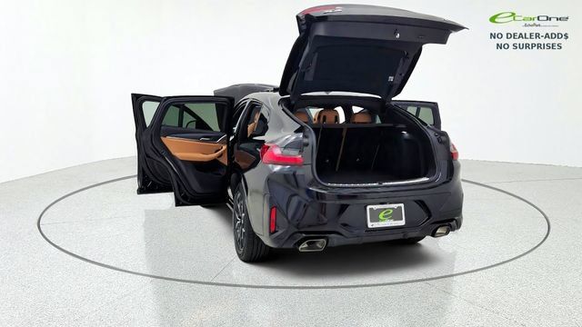 Used 2024 BMW X4 xDrive30i w/ Premium Package AWD/4WD image 17