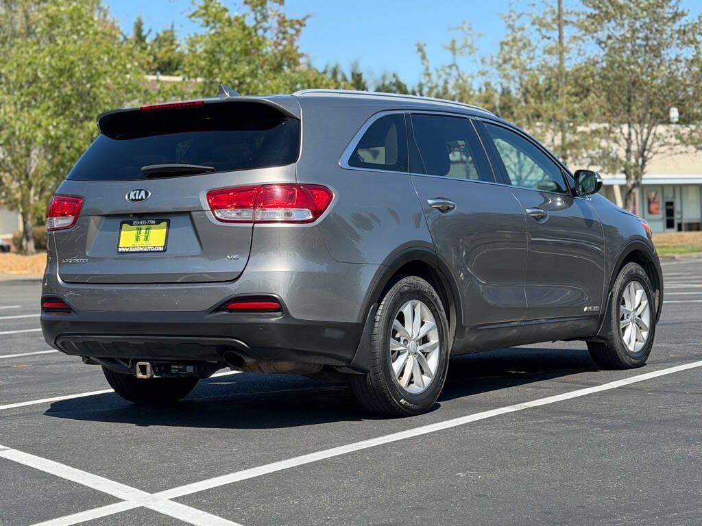 Used 2016 Kia Sorento LX w/ LX Convenience Package AWD/4WD image 5