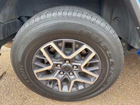 Used 2024 Jeep Wrangler Sahara w/ Technology Group image 10