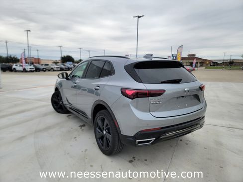 Used 2025 Buick Envision Sport Touring image 5