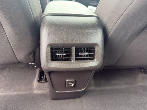Certified 2024 Chevrolet Equinox LS w/ Driver Confidence II Package AWD/4WD image 31