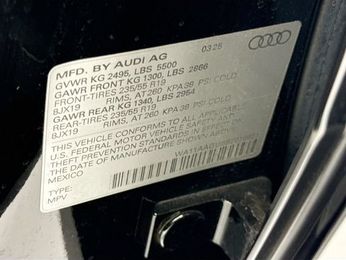Used 2025 Audi Q5 Premium AWD/4WD image 34