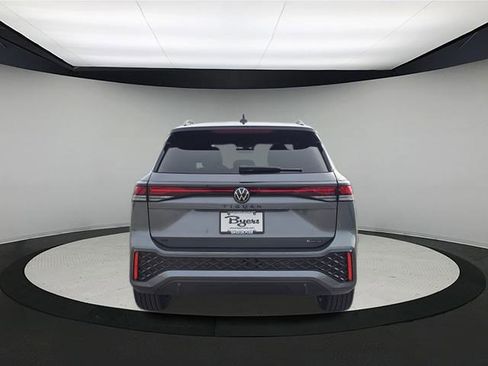 New 2026 Volkswagen Tiguan SE R-Line image 6