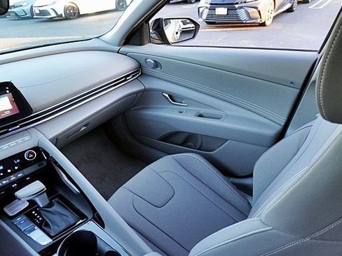 New 2026 Hyundai Elantra Sport FWD image 24