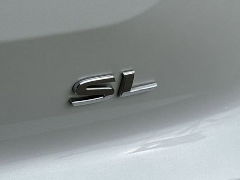 Used 2025 Nissan Pathfinder SL w/ SL Premium Package image 14