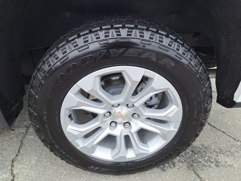 Certified 2025 Chevrolet Silverado 1500 LTZ w/ LTZ Premium Package image 21