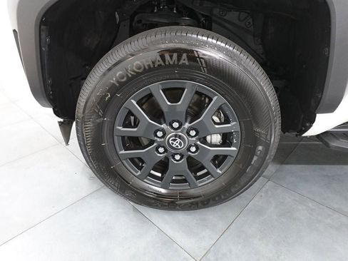 Used 2025 Toyota 4Runner SR5 image 26