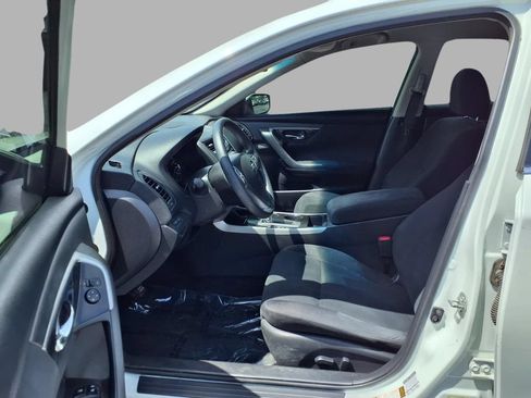 Used 2014 Nissan Altima 2.5 S FWD image 16