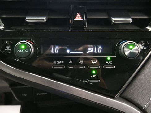 Certified 2023 Toyota Camry SE AWD/4WD image 16