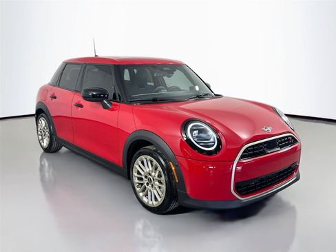Used 2025 MINI Cooper S FWD image 3