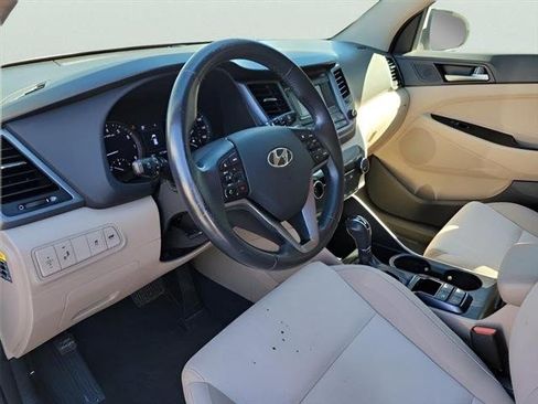 Used 2017 Hyundai Tucson Sport FWD image 16