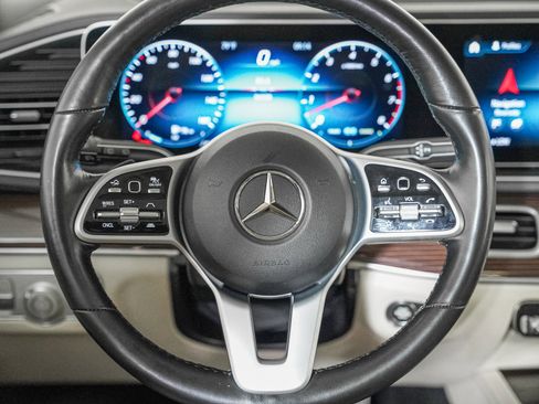 Certified 2022 Mercedes-Benz GLS 450 4MATIC image 13