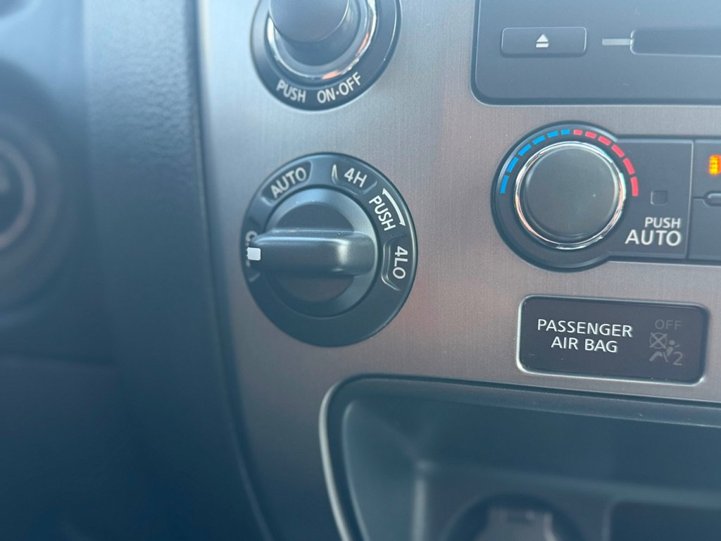 Used 2012 Nissan Armada Platinum AWD/4WD image 21