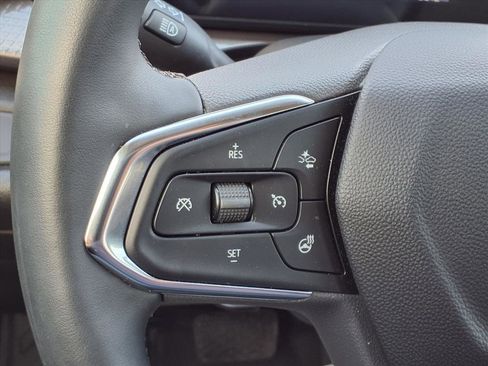 Used 2025 Chevrolet Trax ACTIV w/ Driver Confidence Package image 13