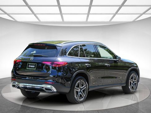 New 2026 Mercedes-Benz GLC 300 image 4