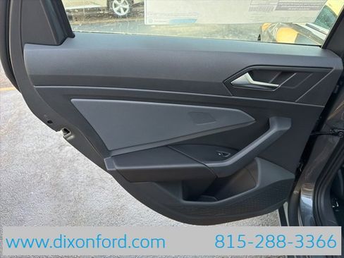 New 2026 Volkswagen Jetta SE image 24