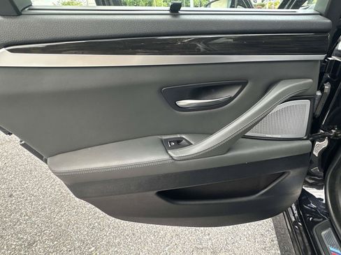 Used 2013 BMW M5 RWD image 33