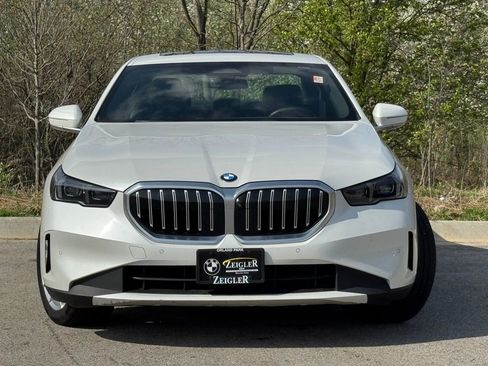 Certified 2024 BMW 530i xDrive AWD/4WD image 2