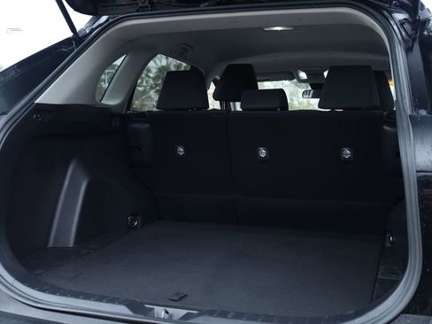 Used 2021 Toyota RAV4 LE image 16