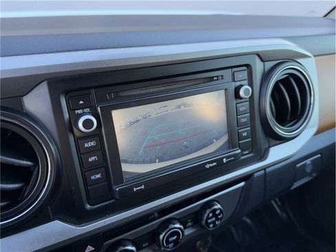 Used 2018 Toyota Tacoma SR5 image 14