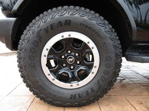 Certified 2022 Ford Bronco Big Bend w/ Sasquatch Package image 8