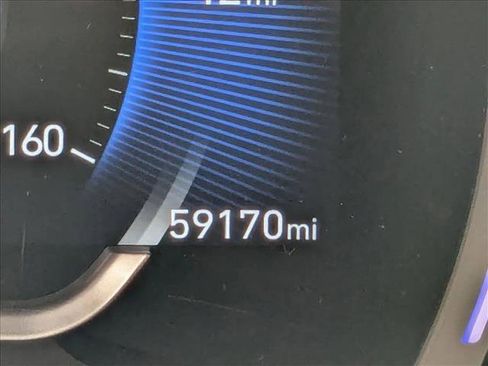 Used 2020 Hyundai Santa Fe SEL FWD image 5