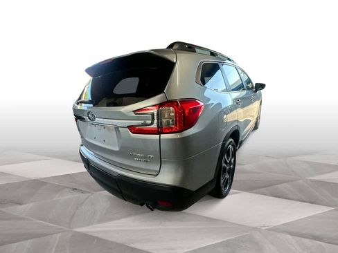 Used 2025 Subaru Ascent Limited AWD/4WD image 8