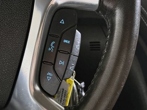 Used 2016 Chevrolet Traverse LT w/ Style and Technology Package FWD image 36