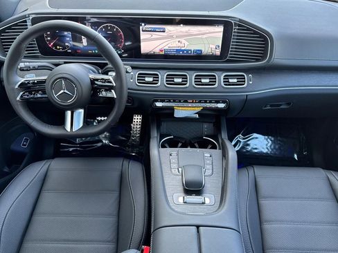 Used 2026 Mercedes-Benz GLS 450 4MATIC image 14